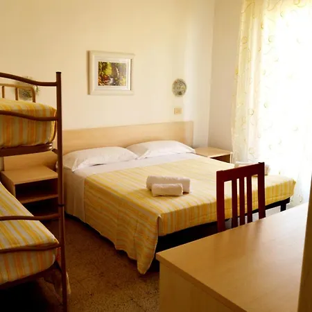 Gasthuis In Guest - New Cirene Triple Comfort With Full *