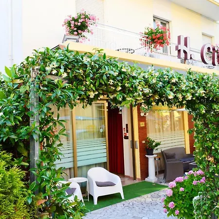 Gasthuis In Guest - New Cirene Triple Comfort With Full *