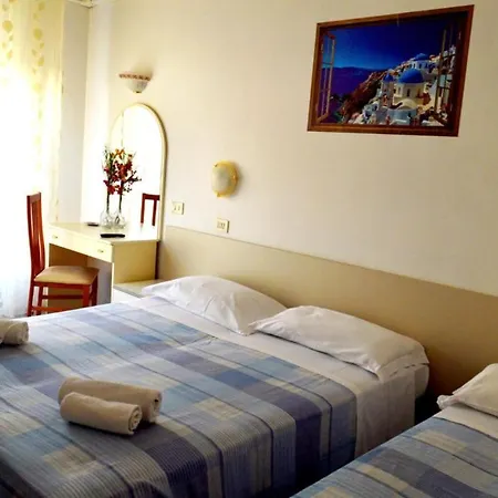 In Guest - New Cirene Triple Comfort With Full Rimini