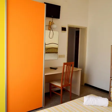 Pensjonat In Guest - New Cirene Triple Comfort With Full *